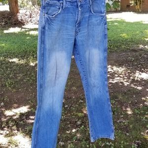WORN WRANGLER SLIM CUT BLUE DENIM JEANS 35x33